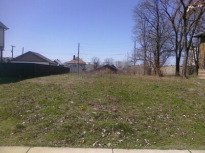 2434 N Park Ave - Building Site